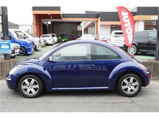 2007 Volkswagen New Beetle – thumbnail 3