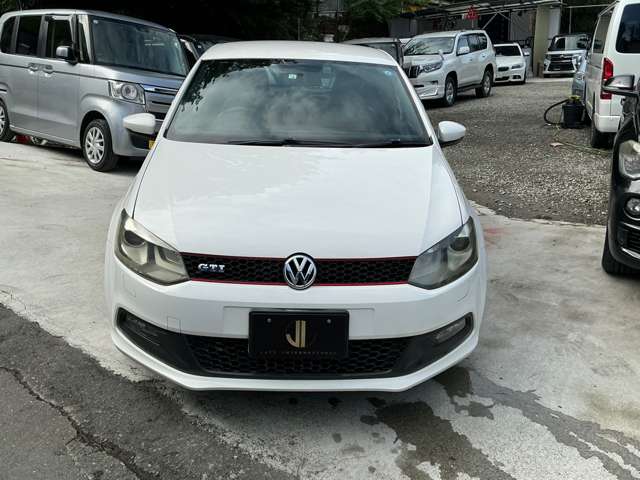 2011 Volkswagen Polo – thumbnail 2