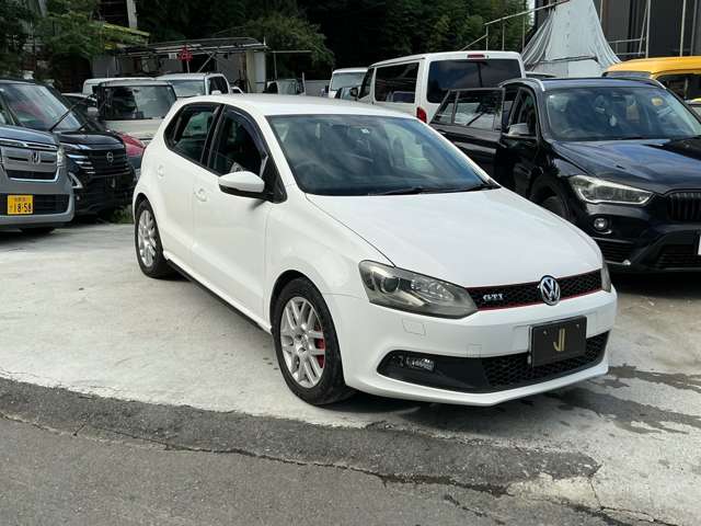 2011 Volkswagen Polo – thumbnail 3