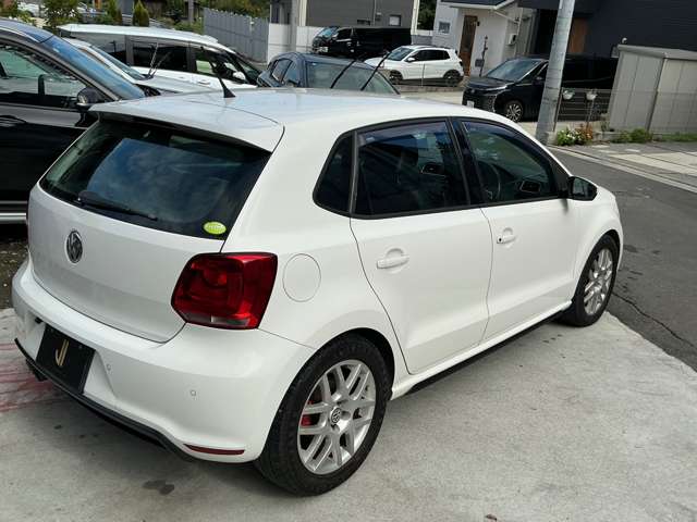 2011 Volkswagen Polo – thumbnail 4