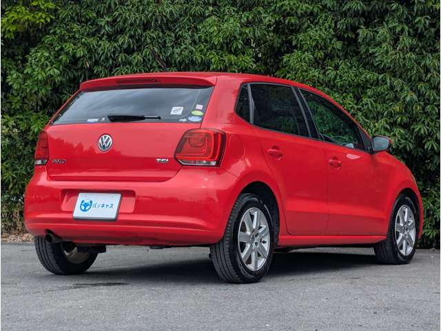 2011 Volkswagen Polo – thumbnail 3