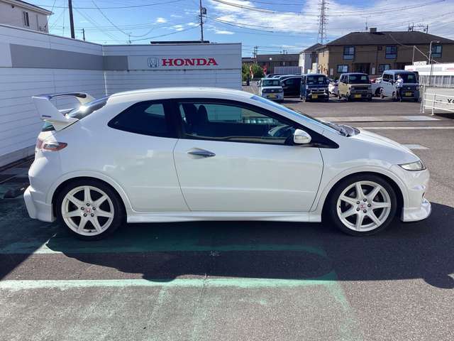 2009 Honda Civic Type R Euro – thumbnail 4