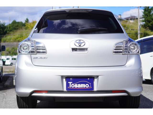 2010 Toyota Blade – thumbnail 3