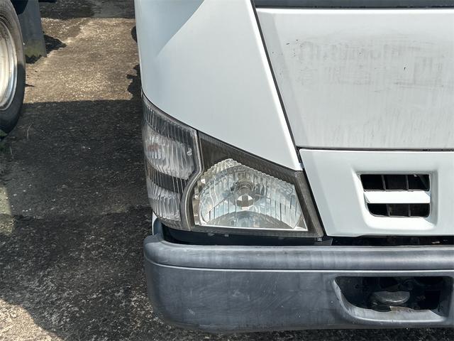 2005 Isuzu Elf – thumbnail 4