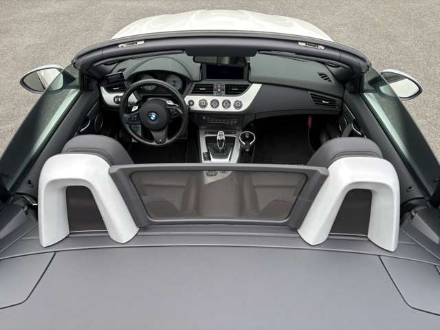 2010 BMW Z4 – thumbnail 3
