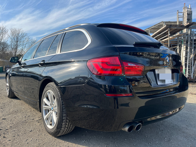 2011 BMW 5 Series Touring – thumbnail 4