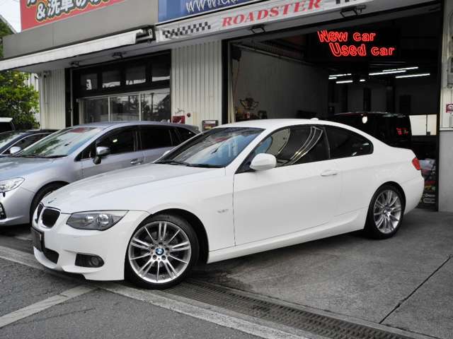 2011 BMW 3 Series Coupe – thumbnail 2