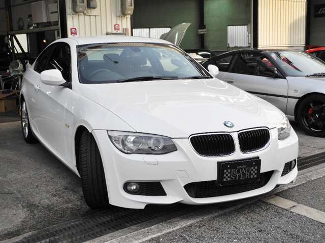 2011 BMW 3 Series Coupe – thumbnail 3