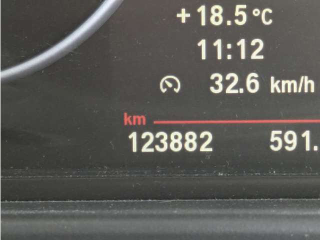 2011 BMW 5 Series Touring – thumbnail 3