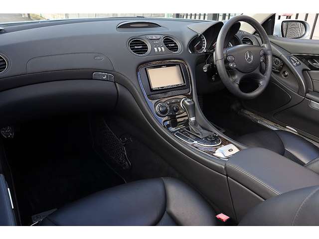 2007 Mercedes-Benz SL-Class – thumbnail 3