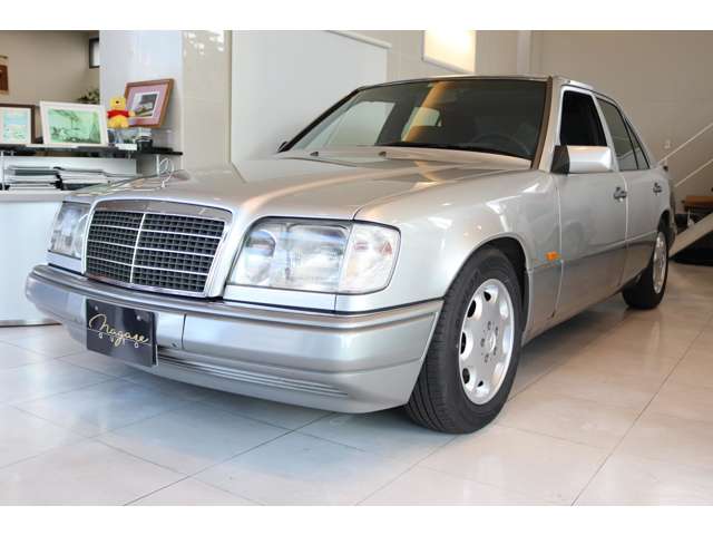 1995 Mercedes-Benz E-Class – thumbnail 2
