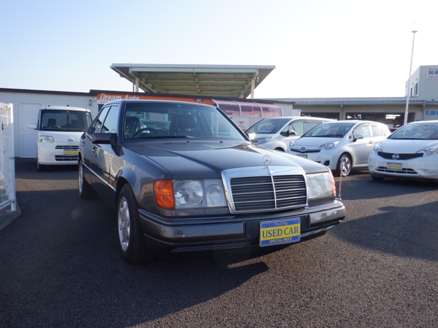 1993 Mercedes-Benz E-Class