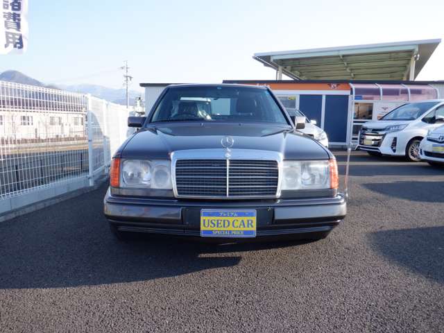 1993 Mercedes-Benz E-Class – thumbnail 2