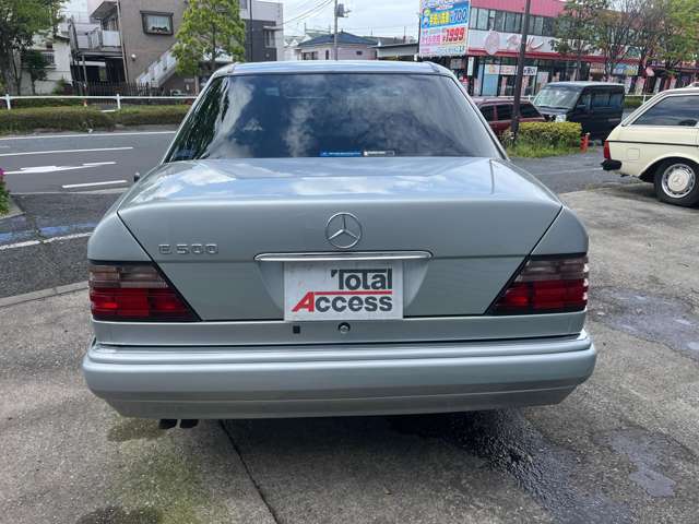 1994 Mercedes-Benz E-Class – thumbnail 4