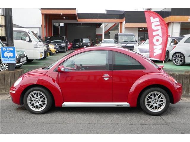 2007 Volkswagen New Beetle – thumbnail 3