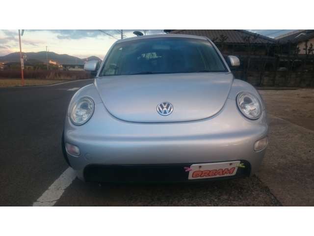 2002 Volkswagen New Beetle – thumbnail 2