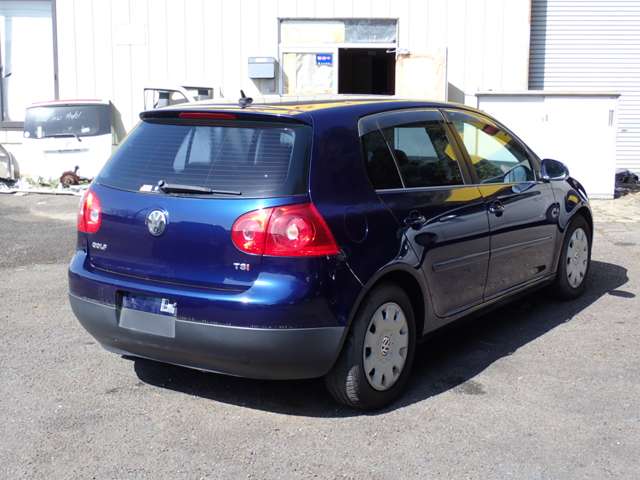 2008 Volkswagen Golf – thumbnail 3