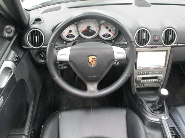 2005 Porsche Boxster – thumbnail 2