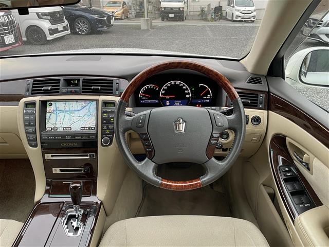 2006 Toyota Crown Royal – thumbnail 4