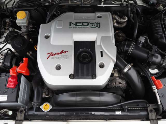 2000 Nissan Terrano – thumbnail 4