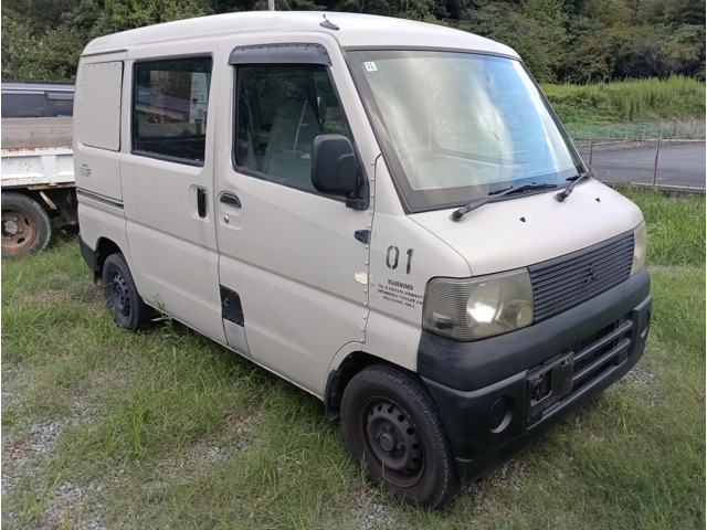 2001 Mitsubishi Minicab Van