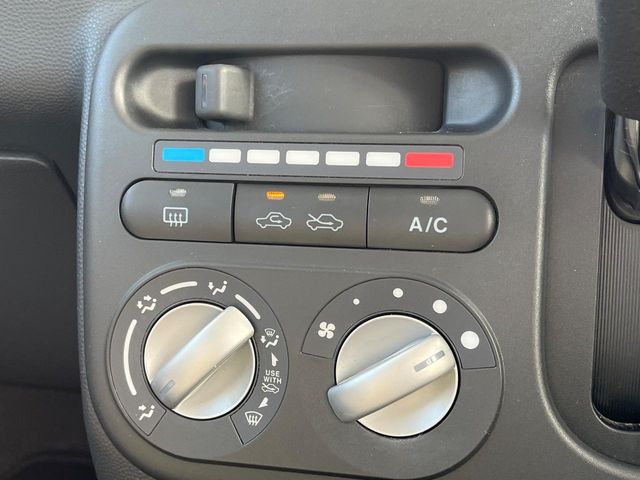 2010 Suzuki Alto Lapin – thumbnail 4