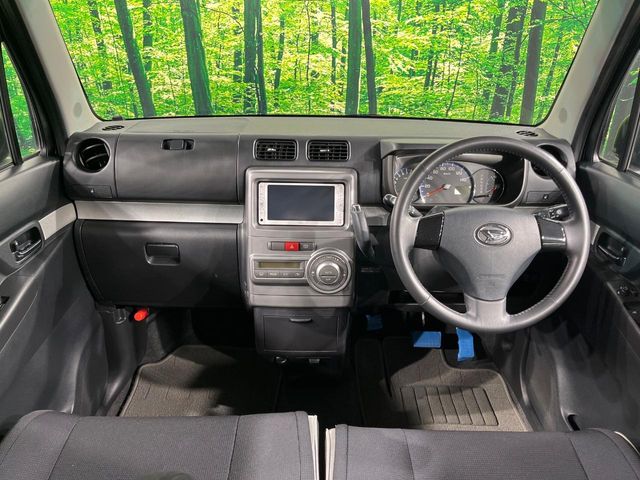 2011 Daihatsu Move Conte – thumbnail 2