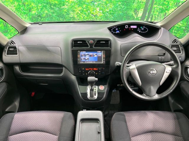 2011 Nissan Serena – thumbnail 2