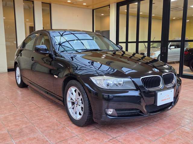 2010 BMW 3 Series – thumbnail 3