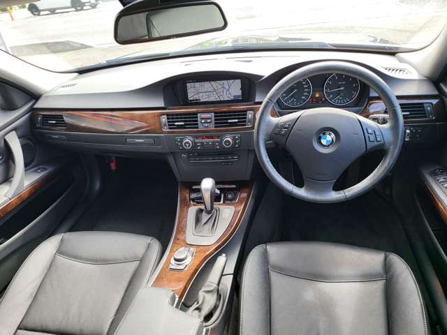 2011 BMW 3 Series Touring – thumbnail 3