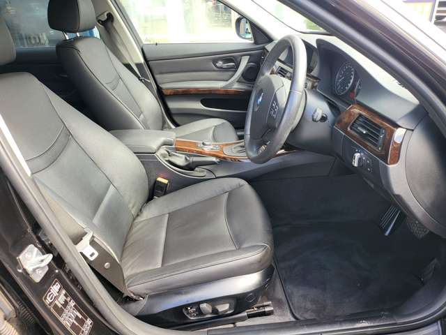 2011 BMW 3 Series Touring – thumbnail 4