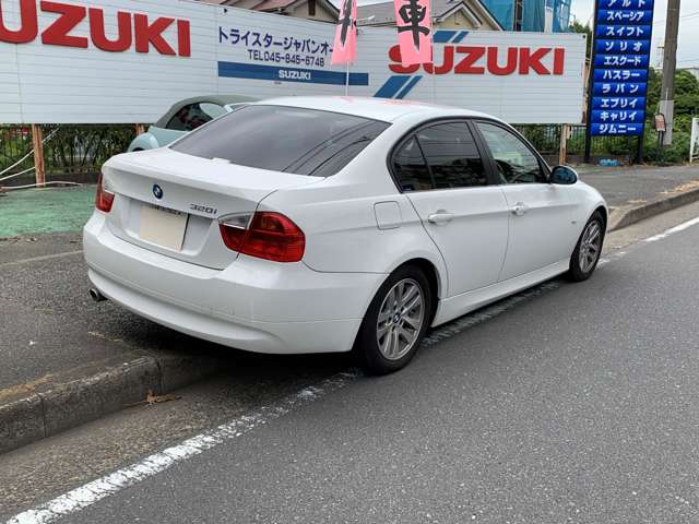 2008 BMW 3 Series – thumbnail 4