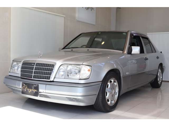 1995 Mercedes-Benz E-Class – thumbnail 2