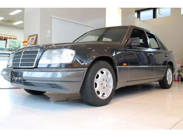 1994 Mercedes-Benz E-Class – thumbnail 3