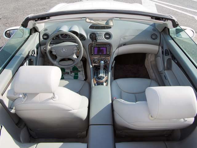 2004 Mercedes-Benz SL-Class – thumbnail 4