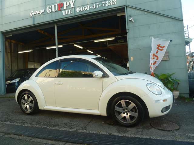 2008 Volkswagen New Beetle – thumbnail 4
