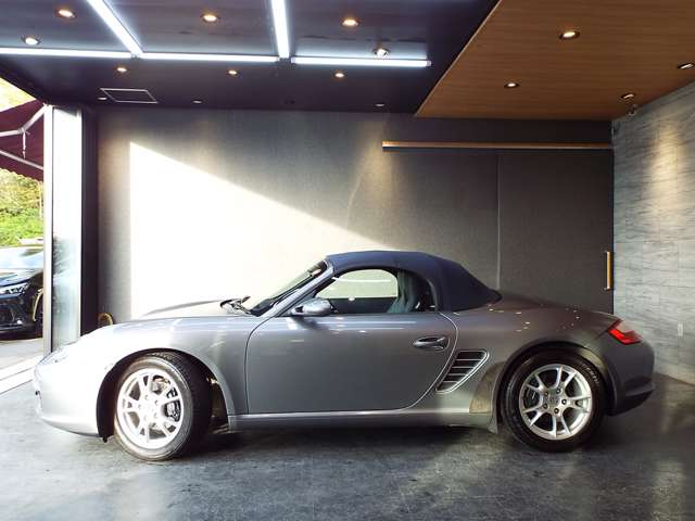 2005 Porsche Boxster – thumbnail 2