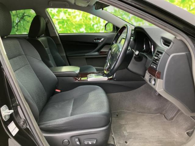 2011 Toyota Mark X – thumbnail 2