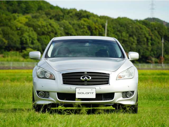 2011 Nissan Fuga – thumbnail 3