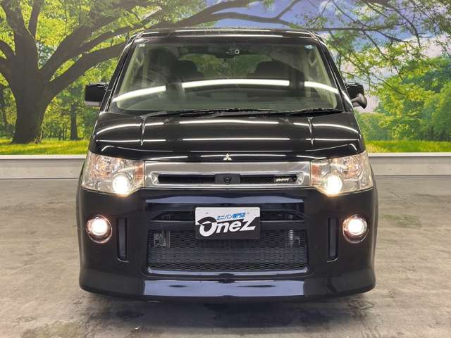 2009 Mitsubishi Delica D:5 – thumbnail 3