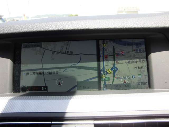 2011 BMW 5 Series – thumbnail 3