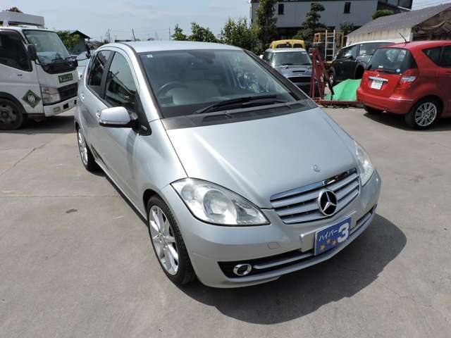 2011 Mercedes-Benz A-Class – thumbnail 3