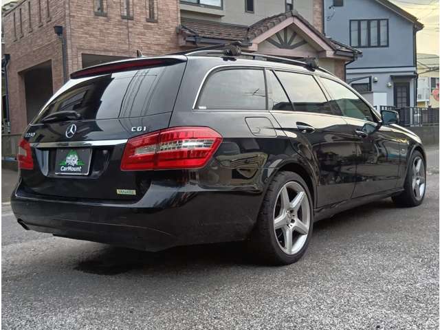 2010 Mercedes-Benz E-Class Wagon – thumbnail 4