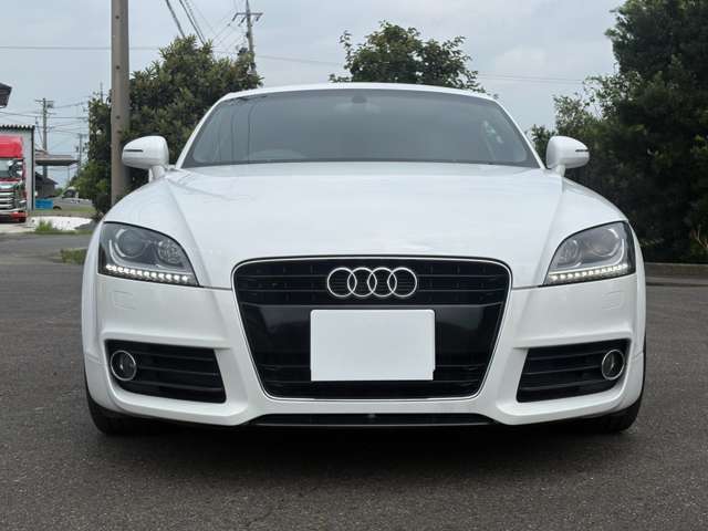 2011 Audi TT – thumbnail 2