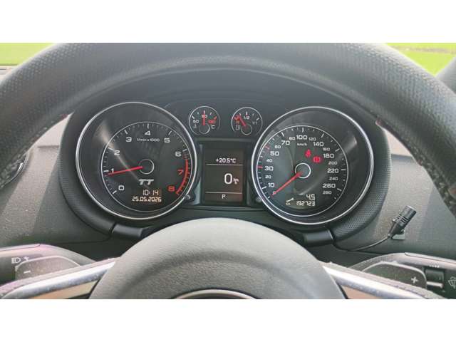 2010 Audi TT – thumbnail 2