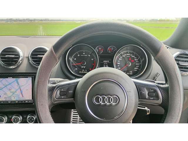 2010 Audi TT – thumbnail 3