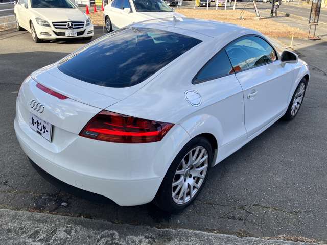 2010 Audi TT – thumbnail 4