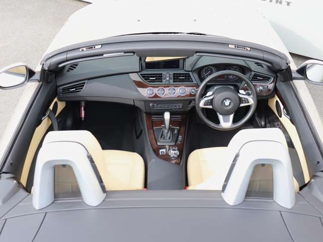 2010 BMW Z4 – thumbnail 4