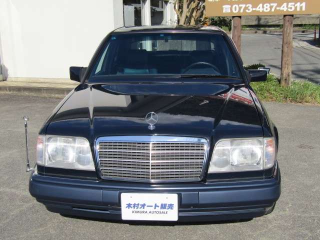 1994 Mercedes-Benz E-Class – thumbnail 2