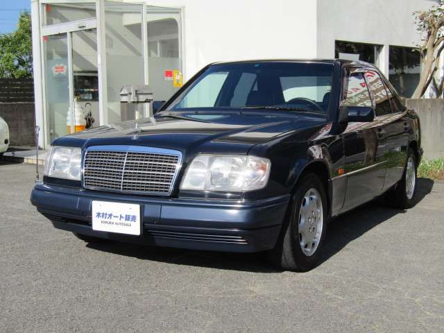 1994 Mercedes-Benz E-Class – thumbnail 3
